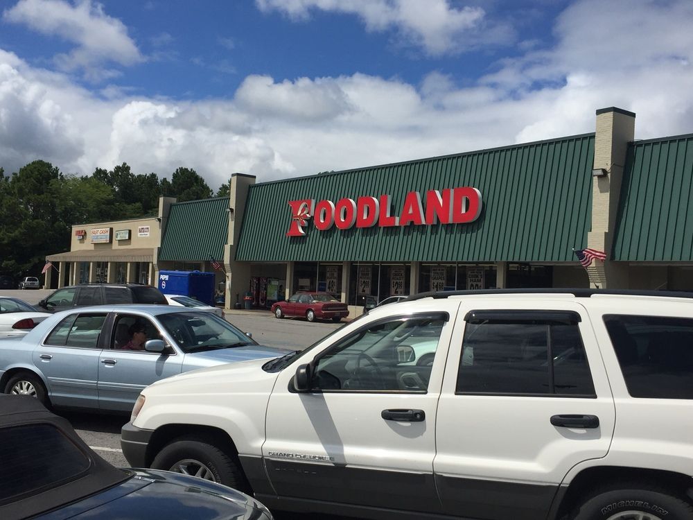 Town Plaza: 163 N Brindlee Mountain Pky, Arab, AL 35016